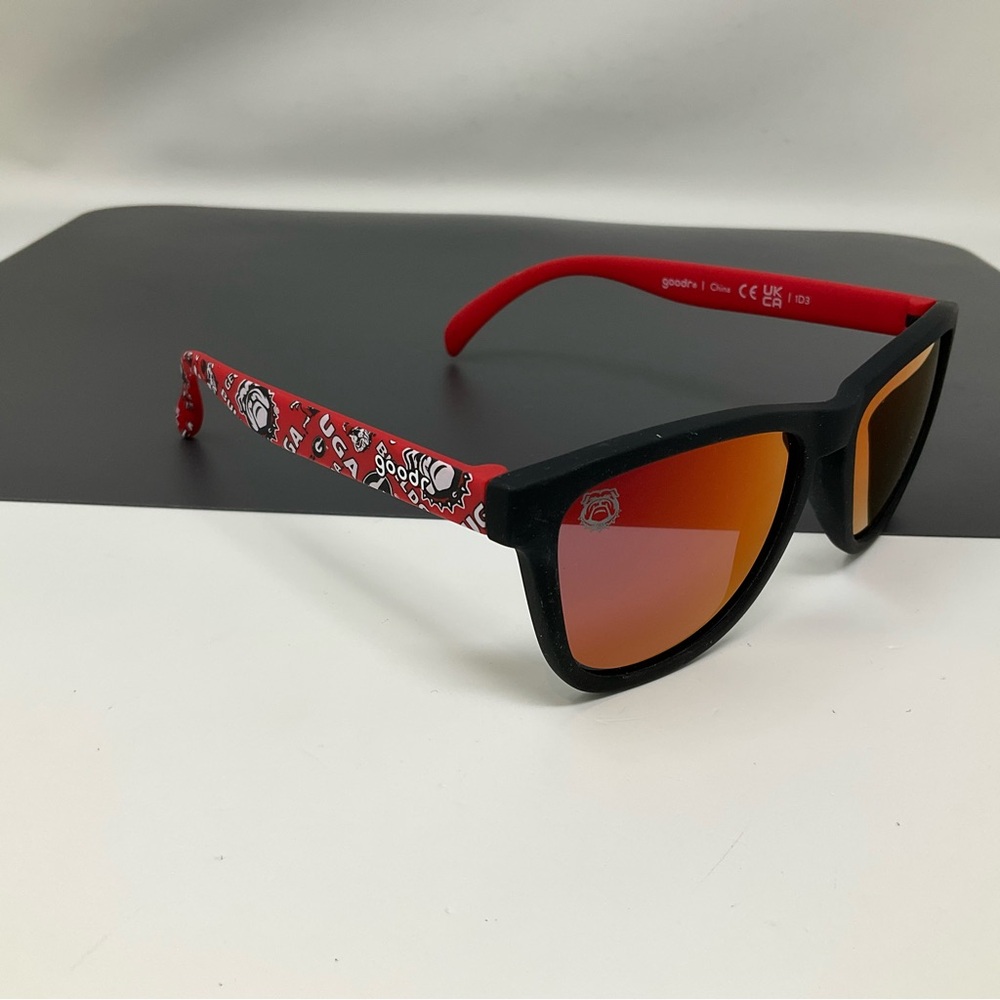 Goodr GO DAWGS! SIC ‘EM WOOF! Georgia NCAA Running College Football Sunglasses